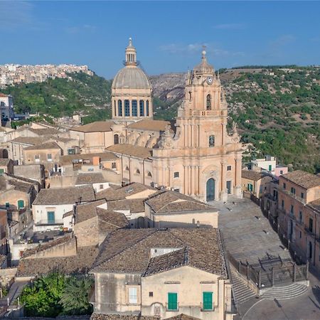 Appartamenti Vista Duomo - Ibla - Pomelia Ragusa Bagian luar foto