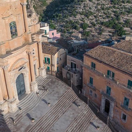Appartamenti Vista Duomo - Ibla - Pomelia Ragusa Bagian luar foto