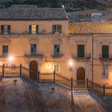 Appartamenti Vista Duomo - Ibla - Pomelia Ragusa Bagian luar foto