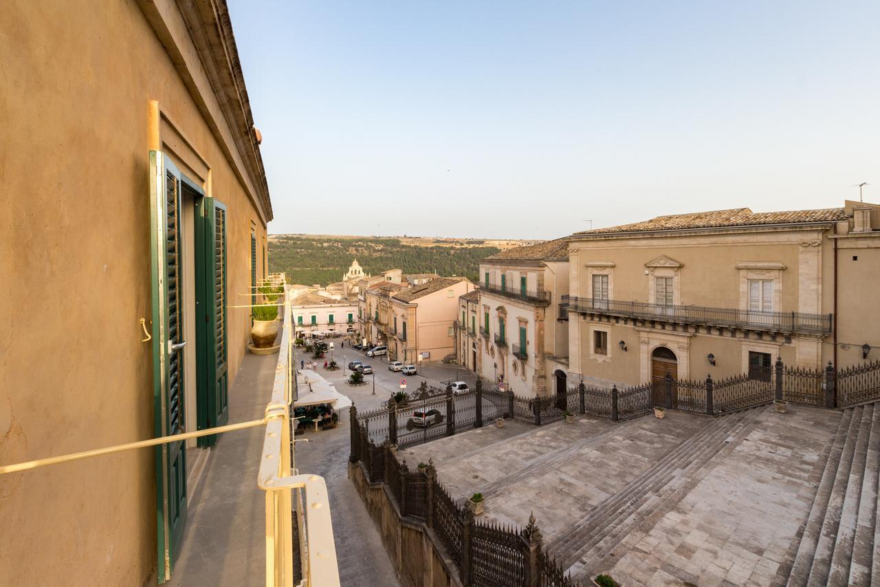 Appartamenti Vista Duomo - Ibla - Pomelia Ragusa Bagian luar foto