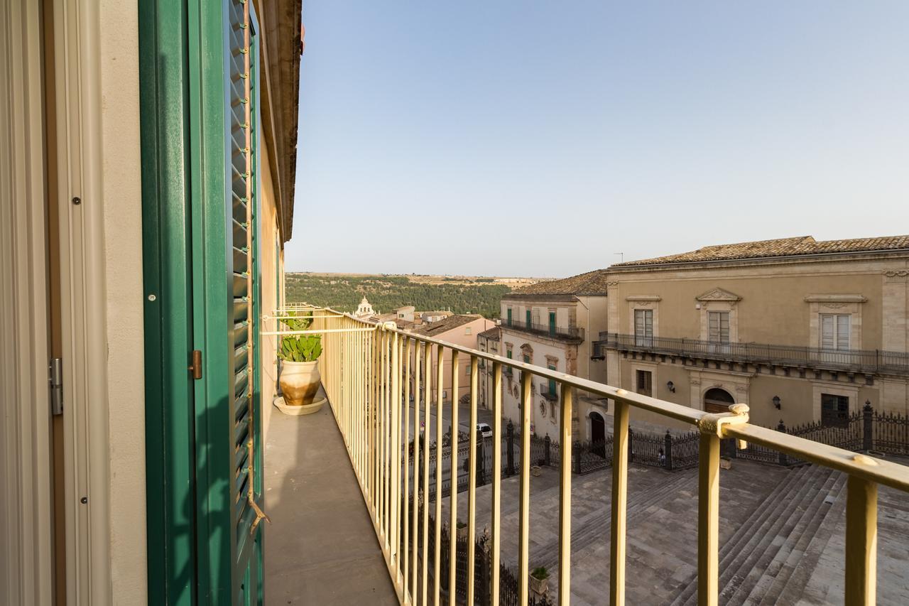 Appartamenti Vista Duomo - Ibla - Pomelia Ragusa Bagian luar foto