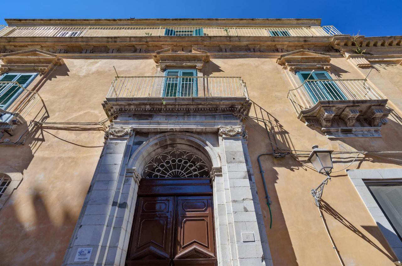 Appartamenti Vista Duomo - Ibla - Pomelia Ragusa Bagian luar foto