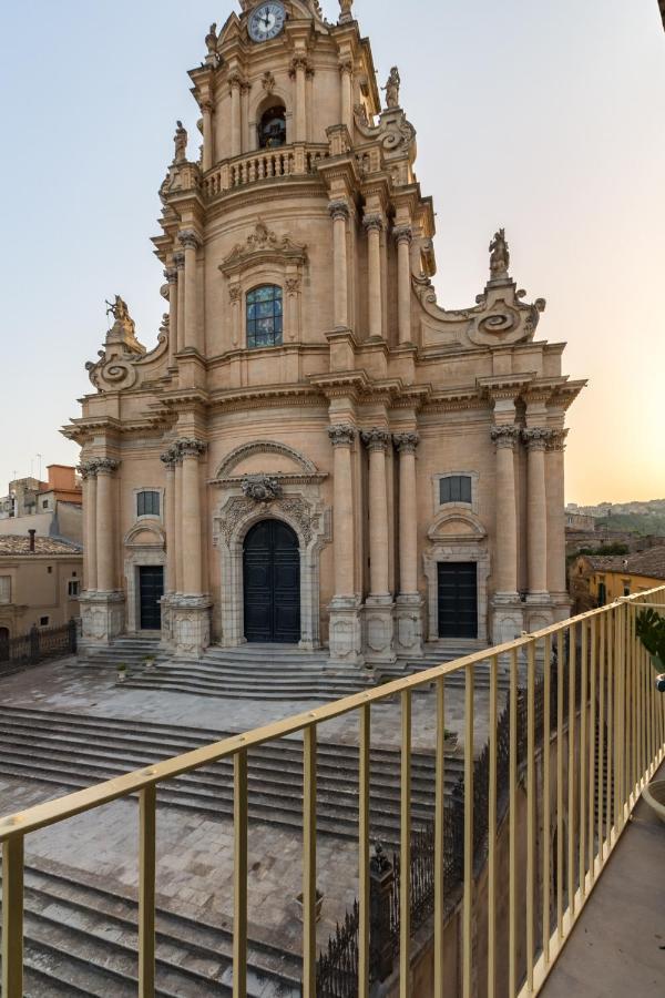 Appartamenti Vista Duomo - Ibla - Pomelia Ragusa Bagian luar foto